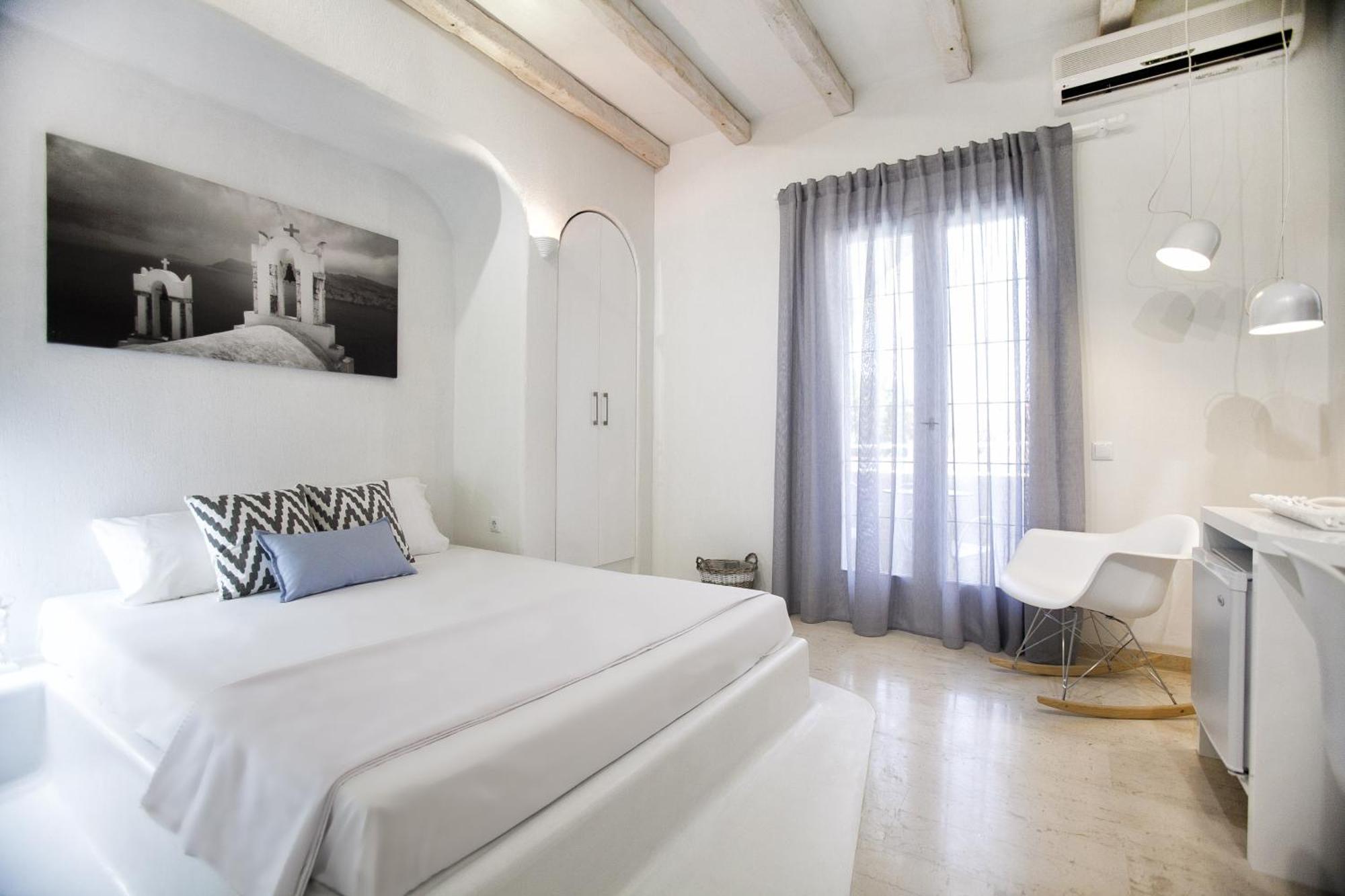 Privee Santorini Hotel Perissa  Room photo